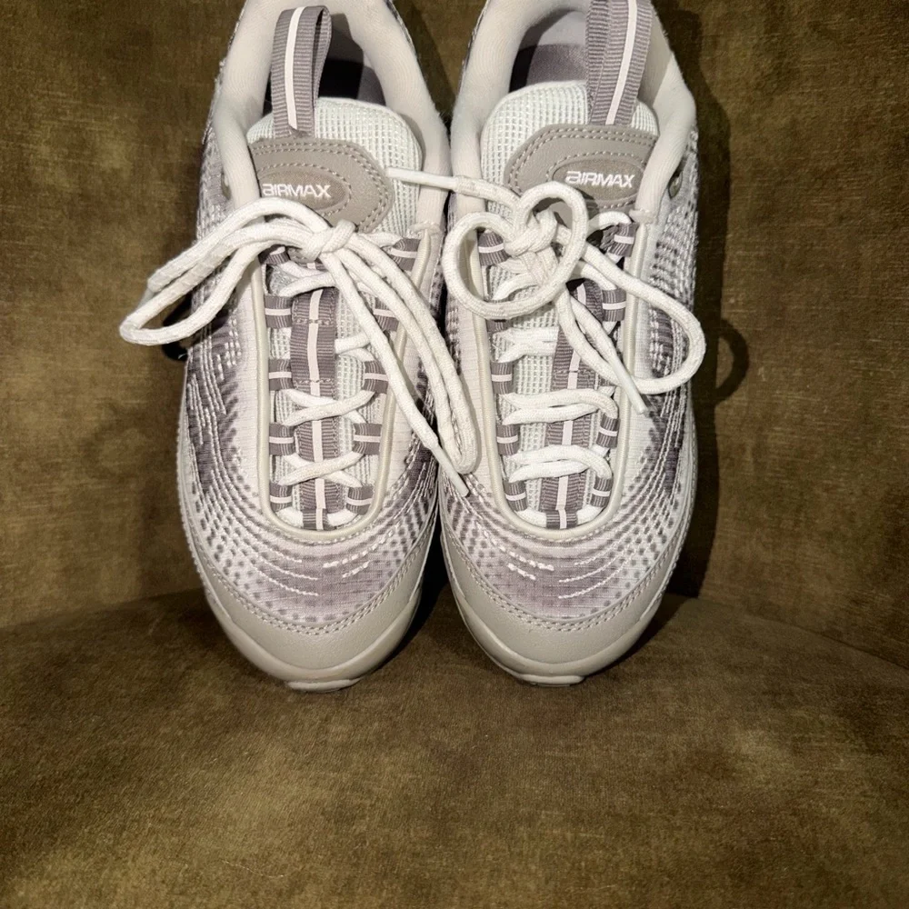 Nike Air Max DN SP Sneakers Cream Beige Men Size 5 Women Size 6.5